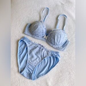 Sold Out! SANRIO Cinnamoroll Japanese limited embroidery wireless bra panty set